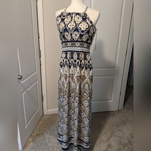 London Styles  Size 8  Sleeveless Maxi Dress.  Stretch.  Border Print.